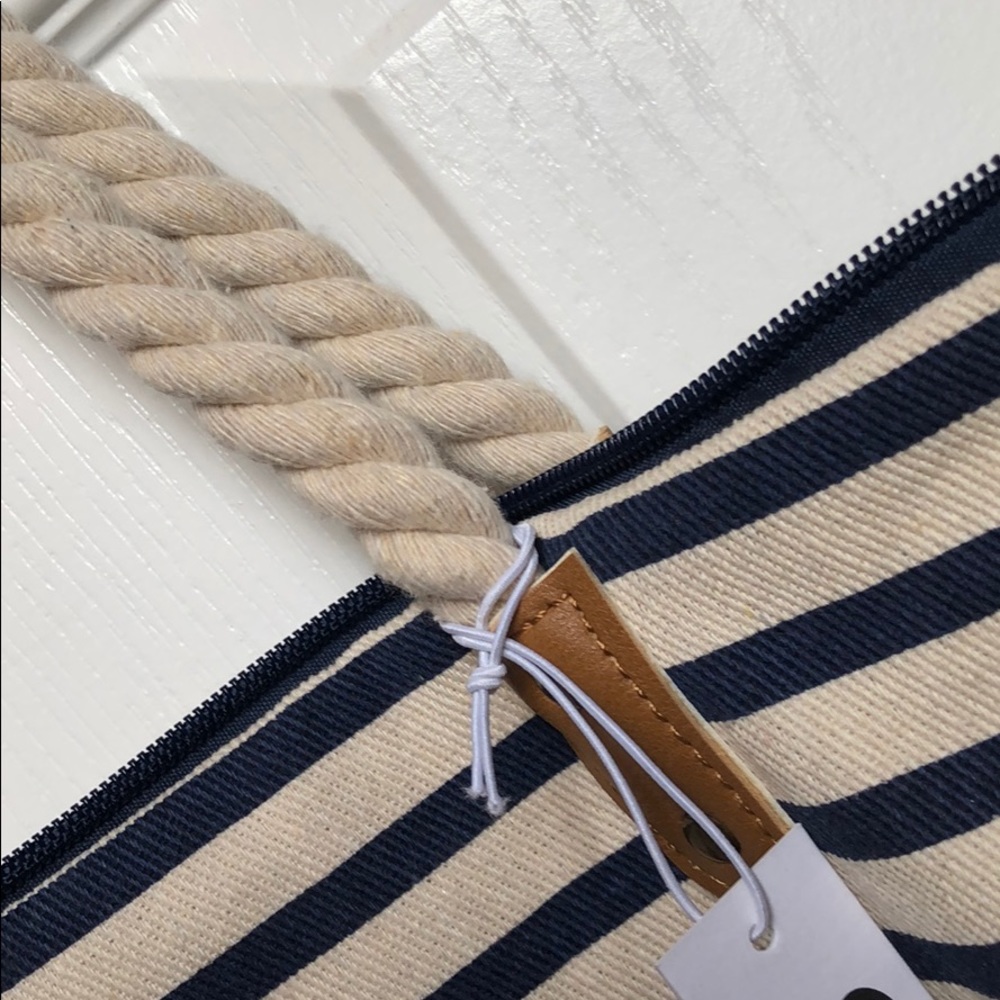 Summer & Rose Brittany Tote Bag - Picture 6 of 8
